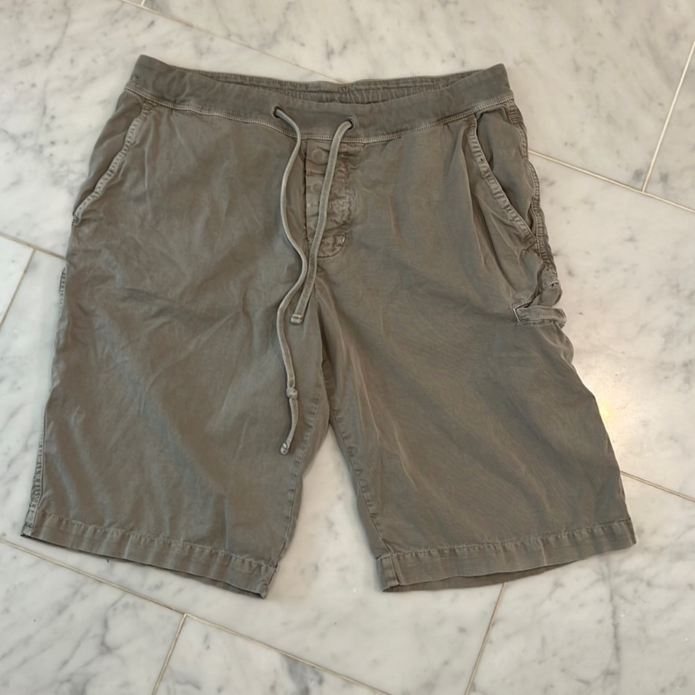 James Perse size 3 men’s drawstring and button fly short